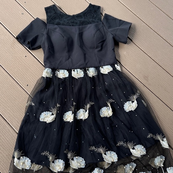 Metiso small Elegant Black Floral Dress - Picture 2 of 8